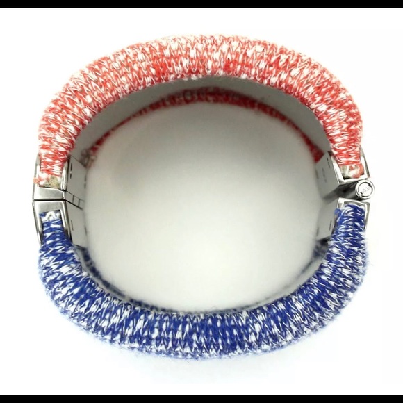 Authentic Chanel Bangle Tweed Red & Blue - Picture 5 of 8